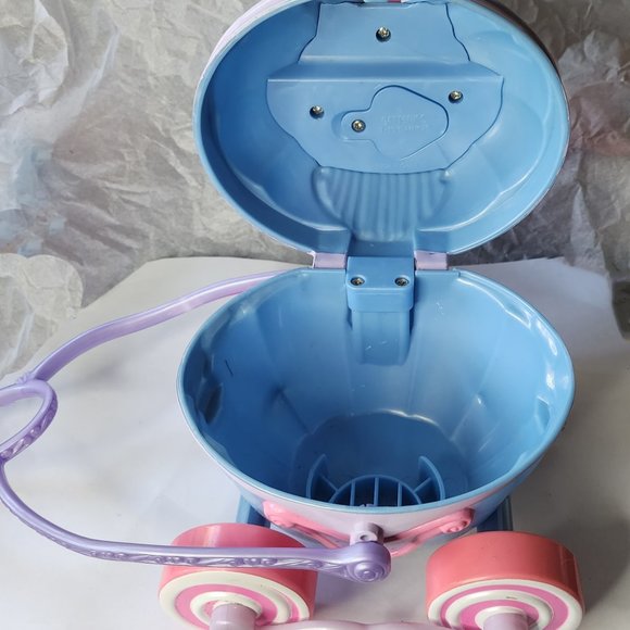 2002 Fisher Price Disney Cinderella Princess Coach with Lights and Music - Picture 4 of 5